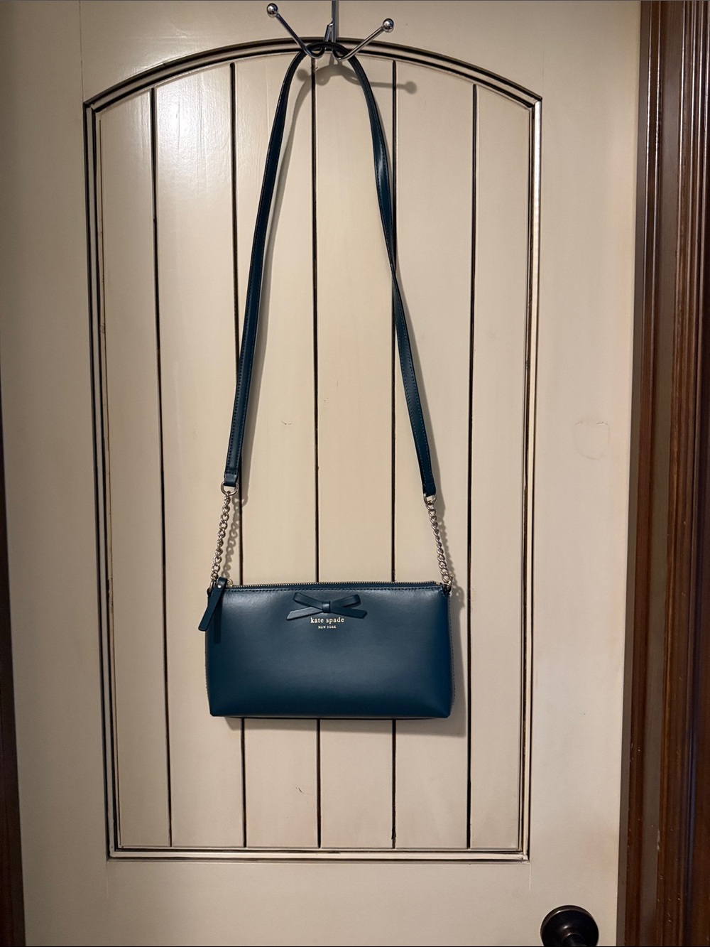 kate spade teal leather crossbody with bow and chain strap